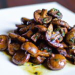 Fiery Garlic Butter Mushrooms: A Spicy Flavor Burst