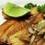 Crispy Delight: Exploring Thailand’s Garlic Fried Fish (Pla Tod Gratiem)